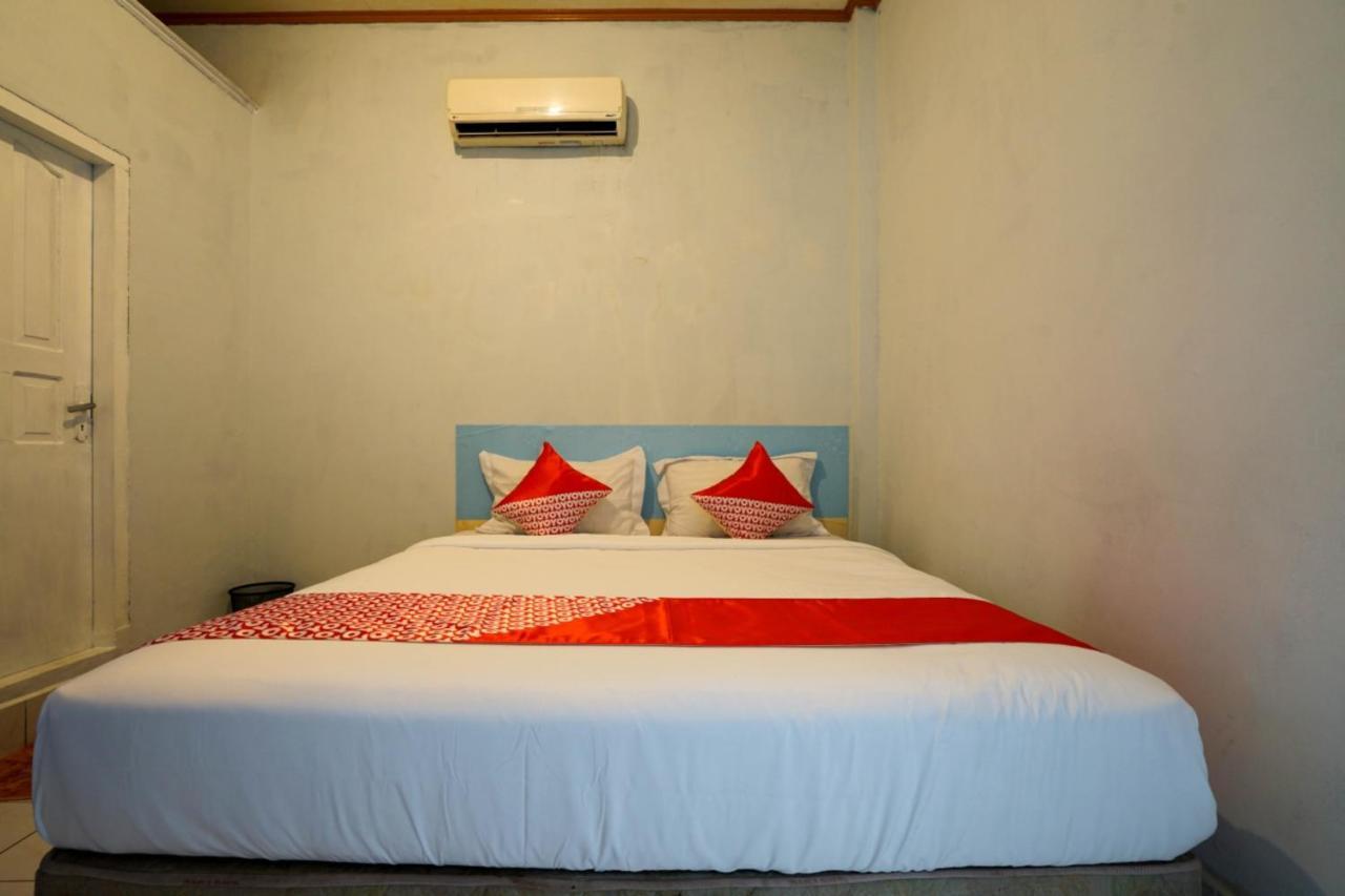 Oyo 2876 Hotel Idayu Palembang Exterior foto